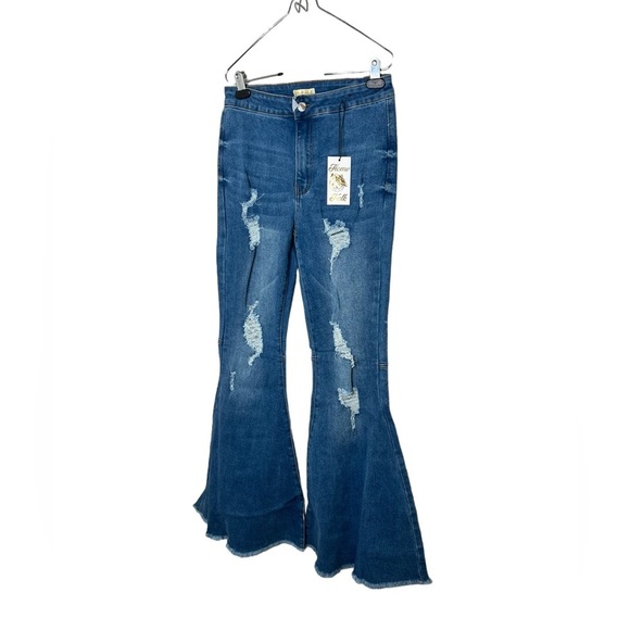 Home Folk Dallas Distressed Women's Light Wash Blues
Flare Jeans - Picture 4 of 10